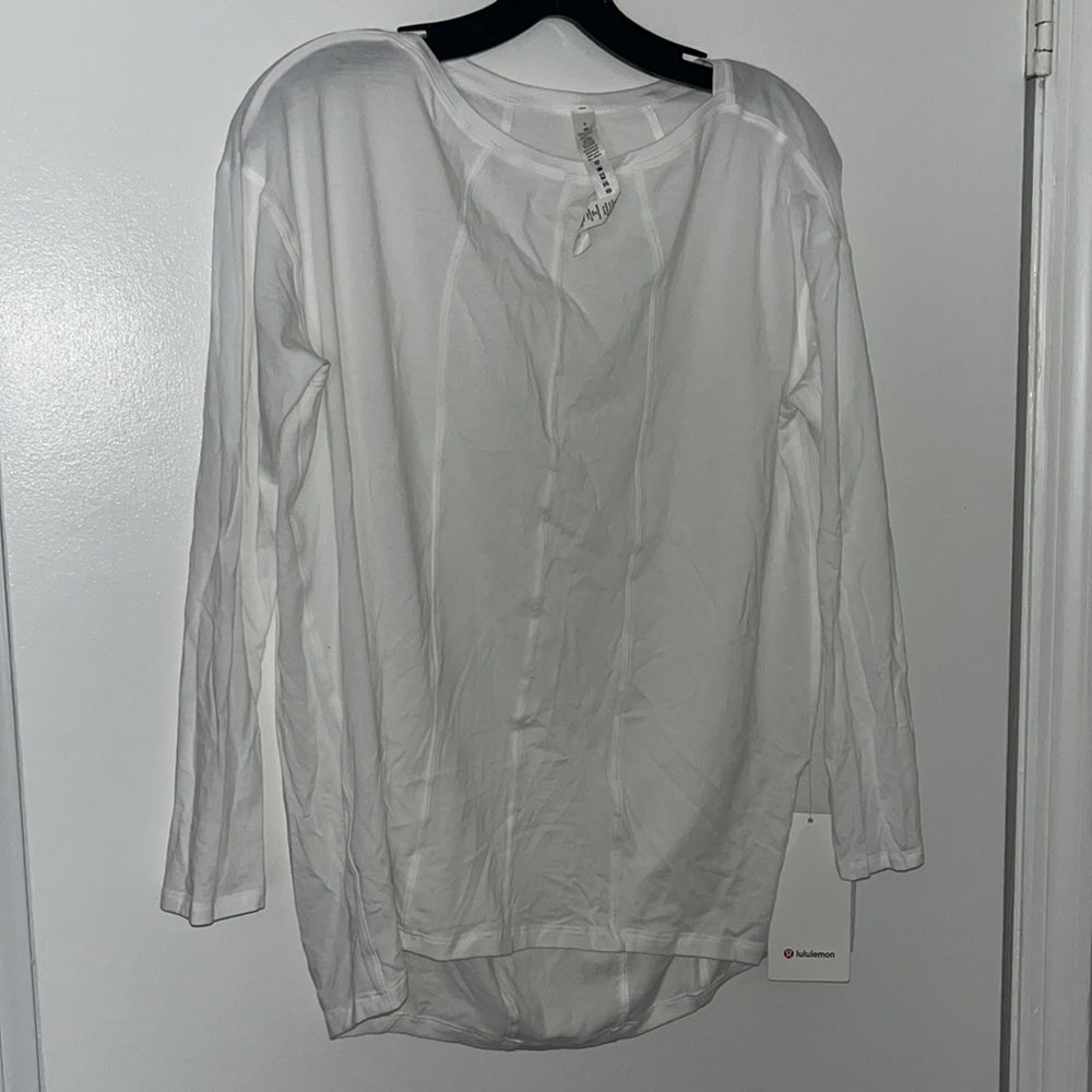 NWT lululemon LA long sleeve top